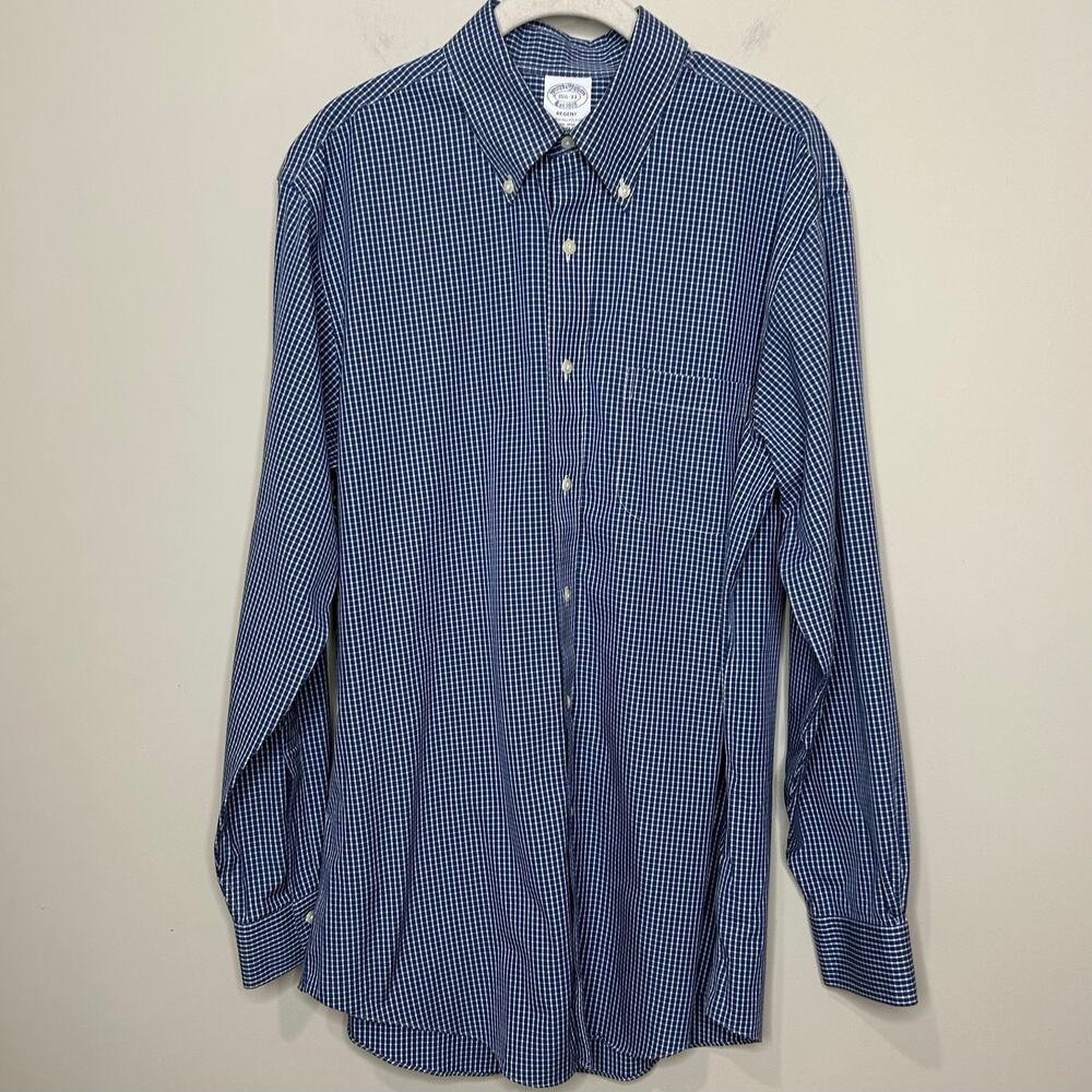 Brooks Brothers Regent Button Down Shirt 15 1/2 x 33 Non-Iron Blue and White